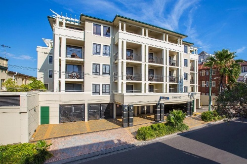 Coogee Bay Hotel image 49